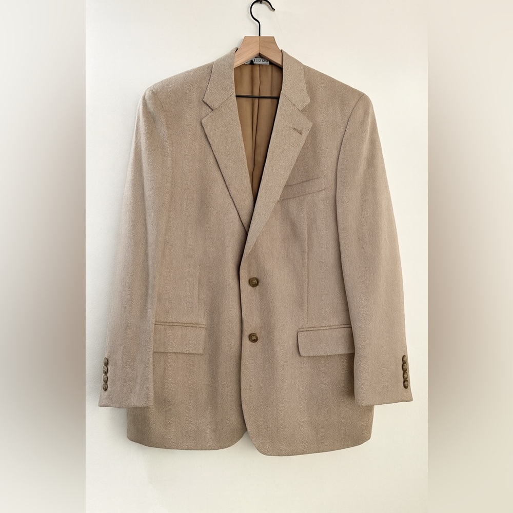 Jos A‎ Bank Herringbone Silk & Camel Hair Two Button Blazer 42R Beige Sport Coat
